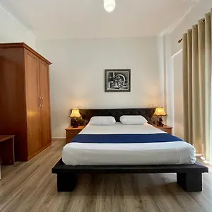 Hotel Benilva, Škalngur